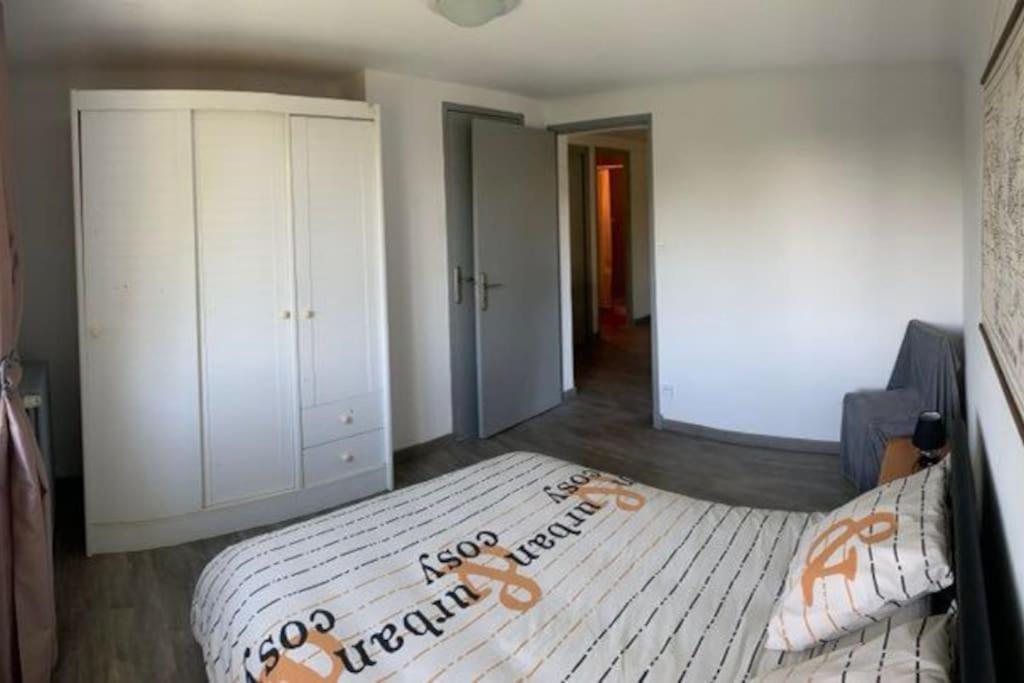 Appartement F1 25M² Les Farges  외부 사진